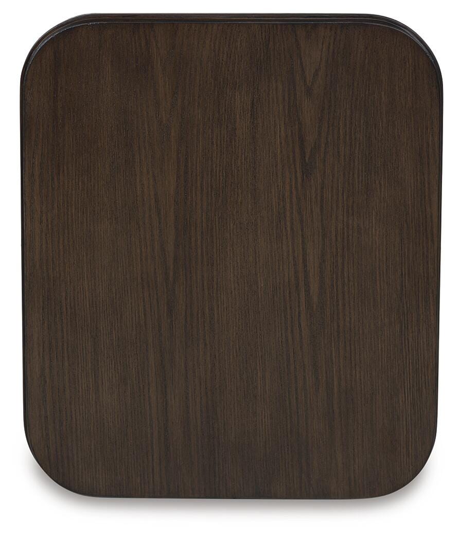 Carlibrie End Table - T700-3