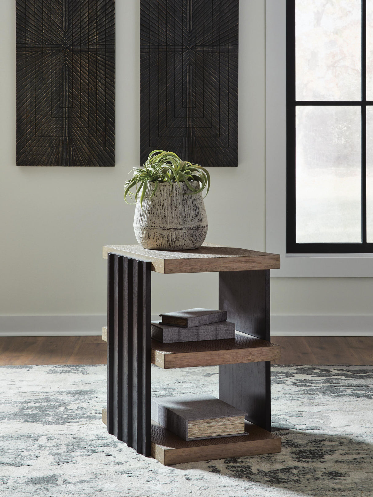 Rylandyn End Table - T721-3