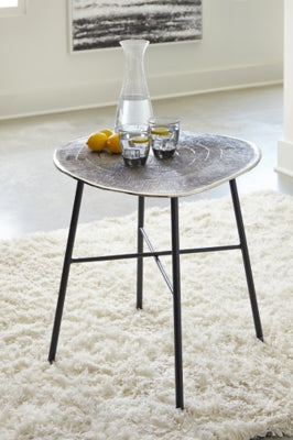 Laverford End Table - T836-6