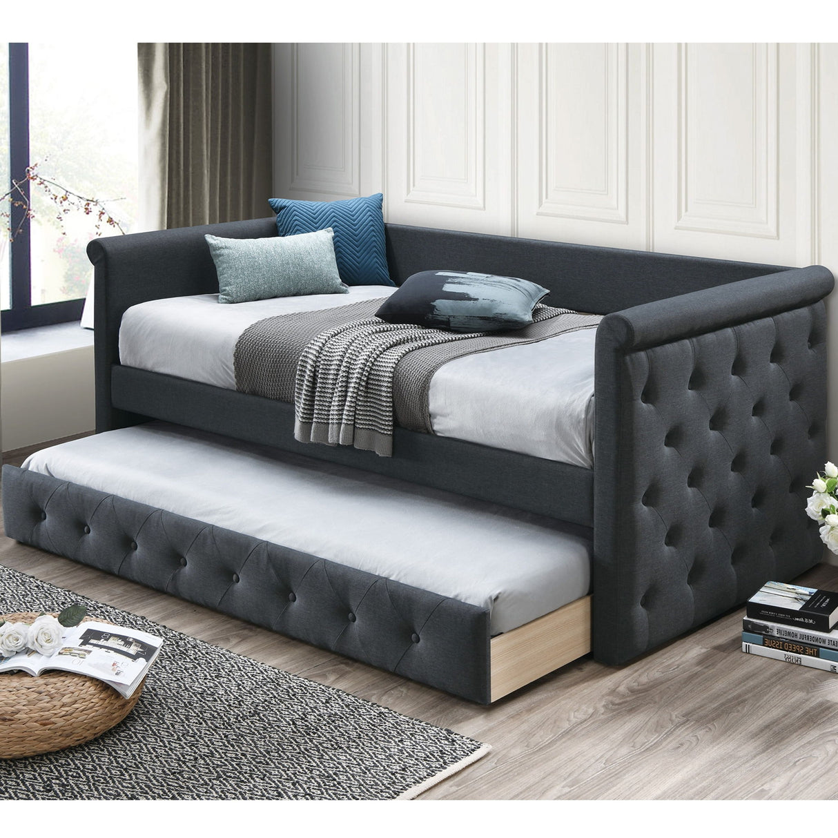 Contemporary Button Tufted Daybed With Slat Trundle