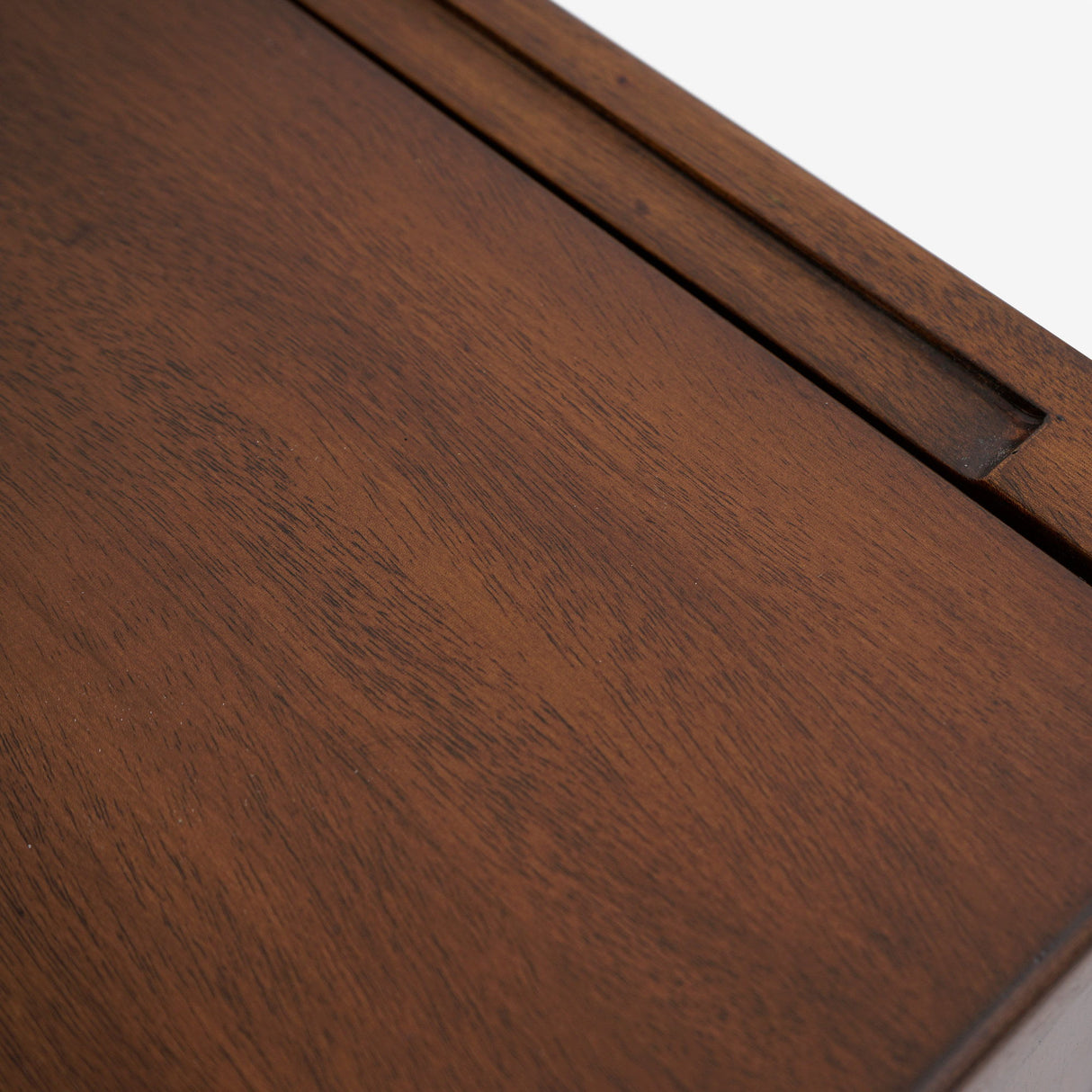 Lois - Cabinet - Walnut