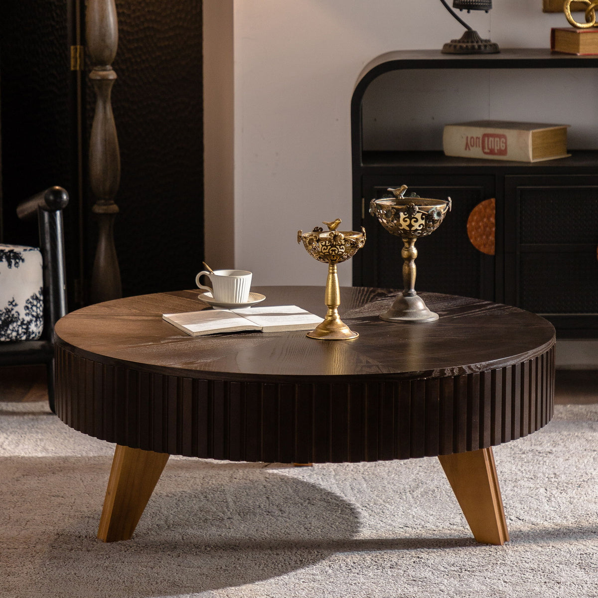 Round Retro Coffee With Solid Wood Legs