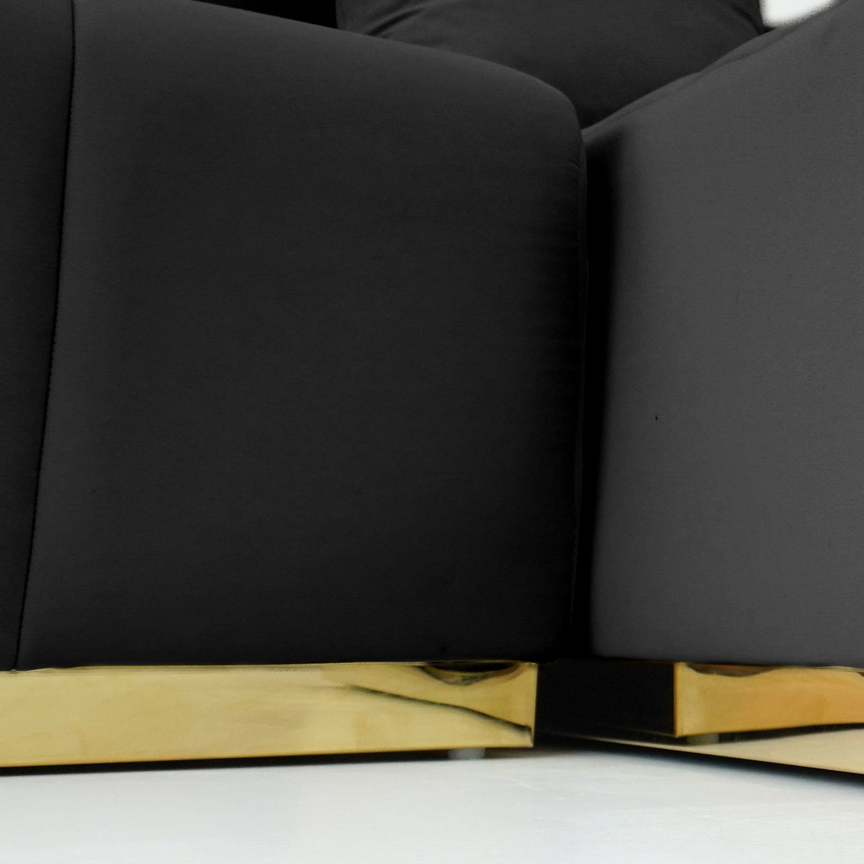 Nolan - U-Shape Corner Sofa - Black