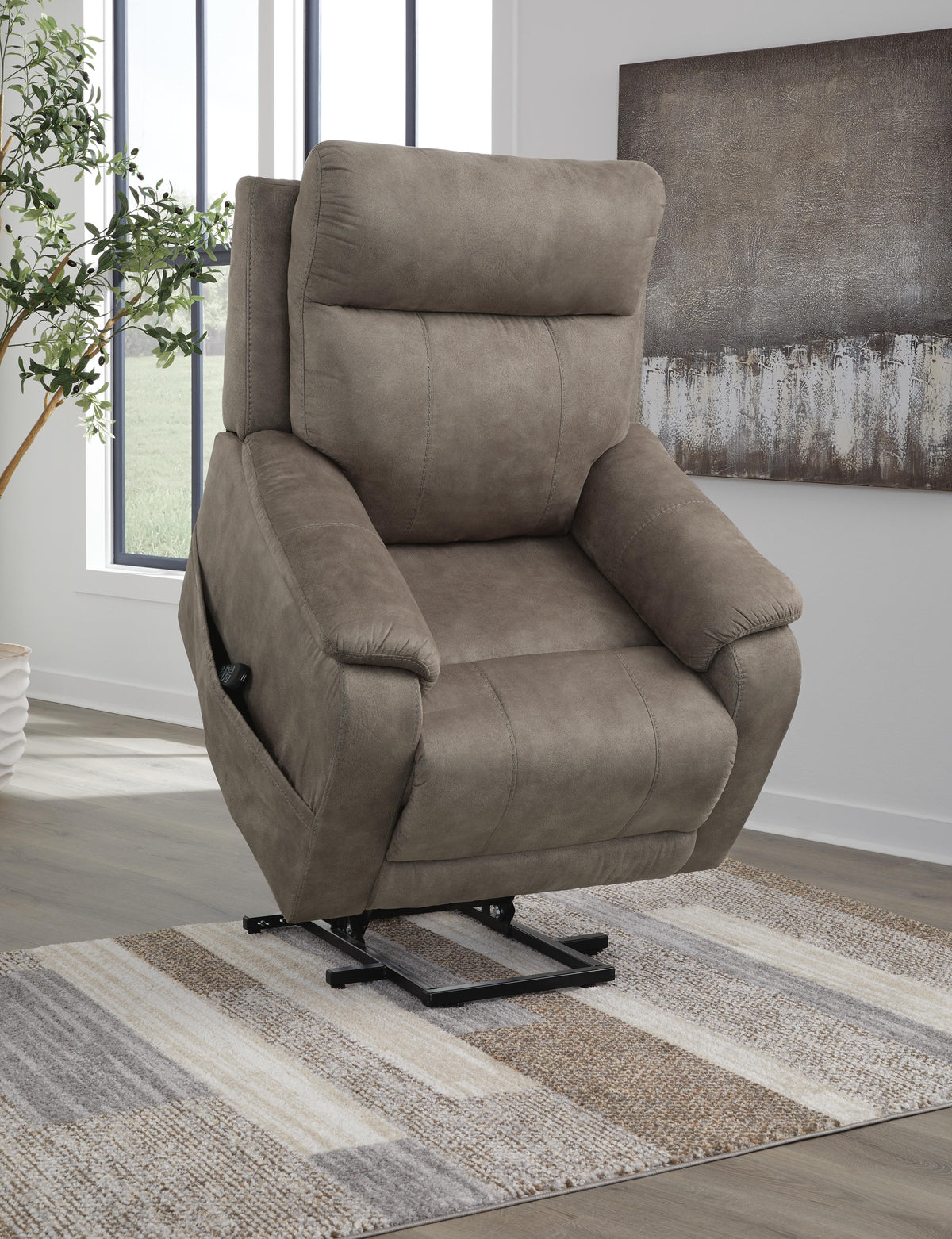 Crestmeade Power Lift Recliner - 1350312