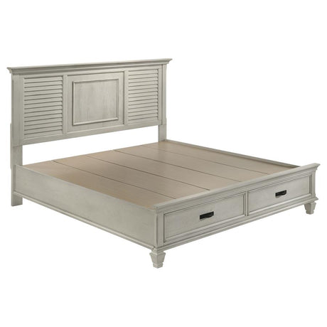 Franco 4-piece Eastern King Bedroom Set Distressed White - 205330KE-S4