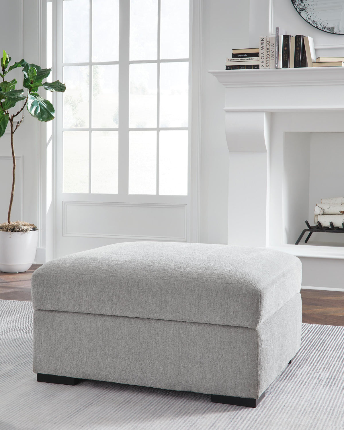 Gabyleigh Ottoman With Storage - 2090411