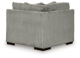 Lindyn Wedge - 2110577