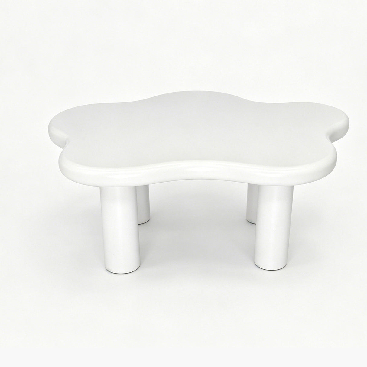 Cloud Shaped Coffee Table With 4 Round Legs