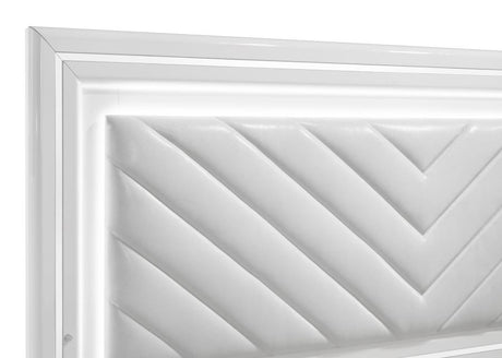 Cassia 4-piece Queen LED Bedroom Set White High Gloss - 215791Q-S4