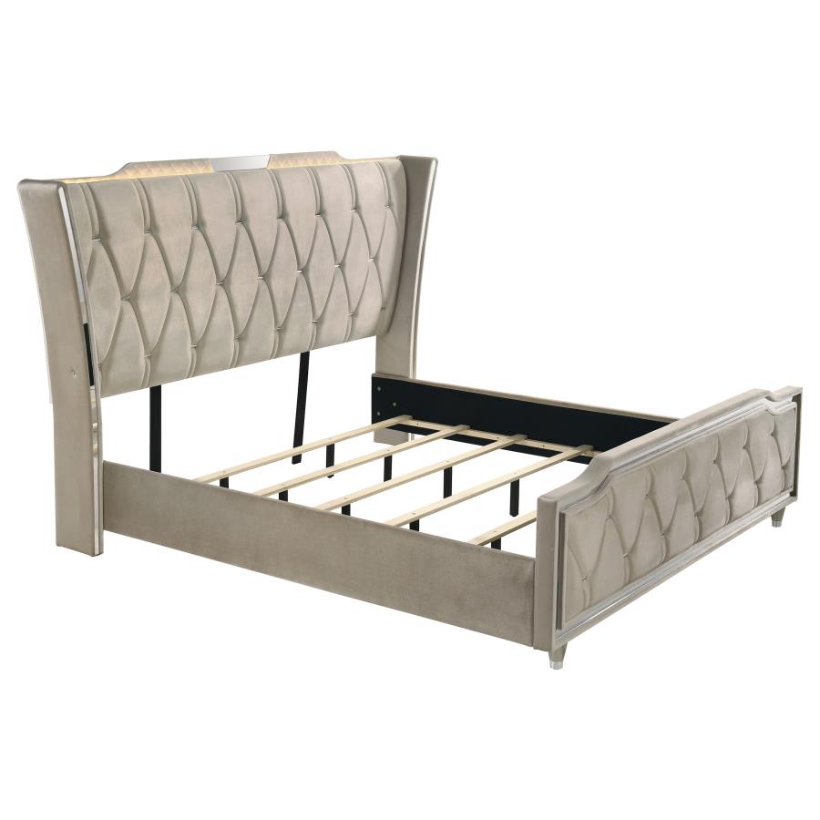 Lorient 5-piece Eastern King Bedroom Set Ivory and Camel - 222661KE-S5