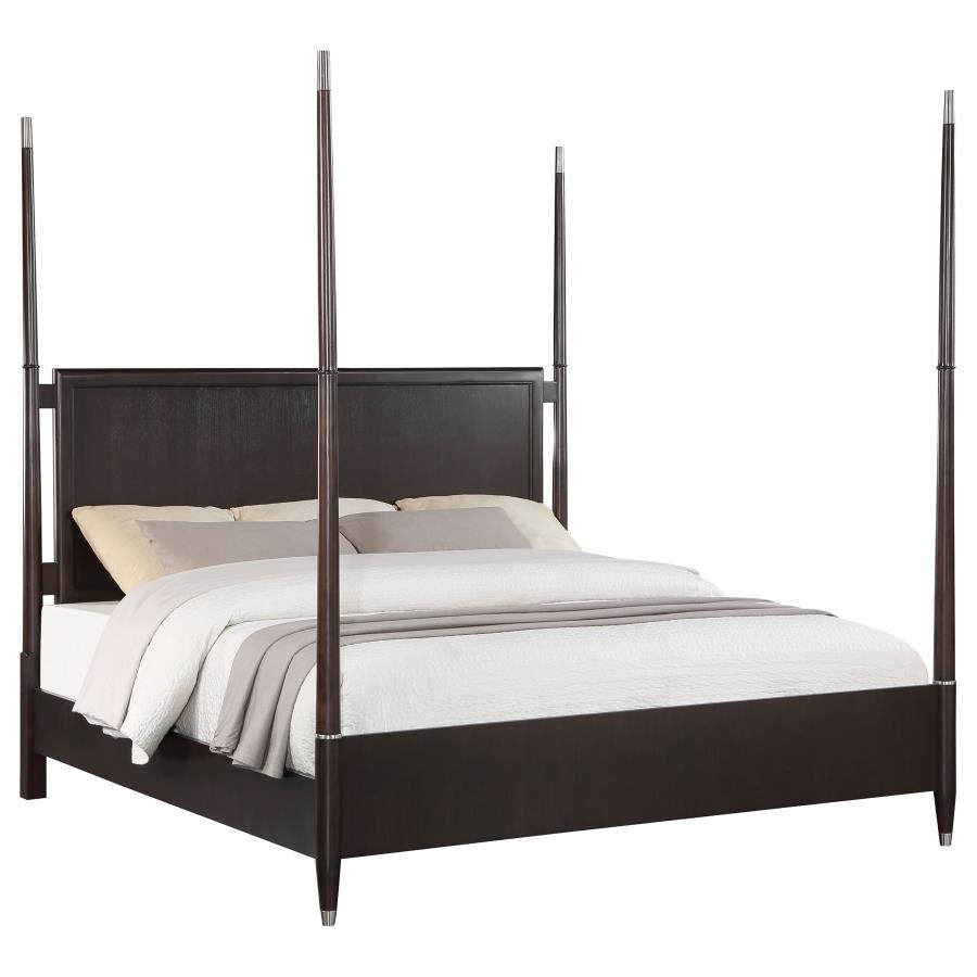 Emberlyn Wood Queen Poster Bed Brown - 223061Q