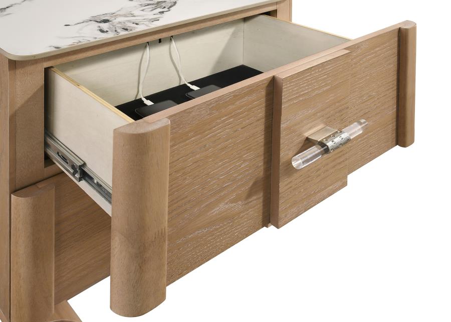 Leanne 4-piece Queen Bedroom Set Light Oak - 223131Q-S4
