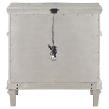 Evangeline 3-drawer Nightstand Silver Oak - 223392
