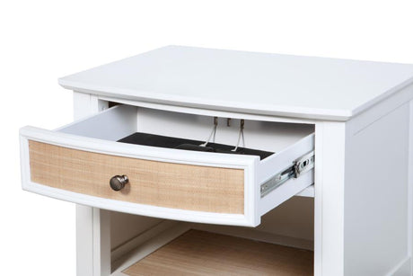 Bexhill 4-piece California King Bedroom Set White - 223471KW-S4