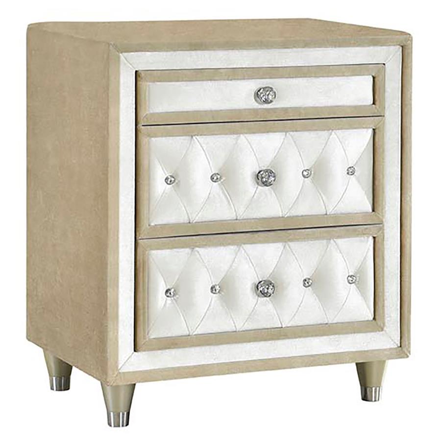 Antonella 4-piece Eastern King Bedroom Set Ivory - 223521KE-S4