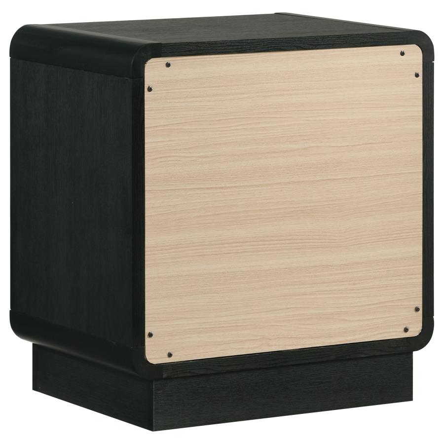 Cavelle 4-piece Full Bedroom Set Black - 223661F-S4