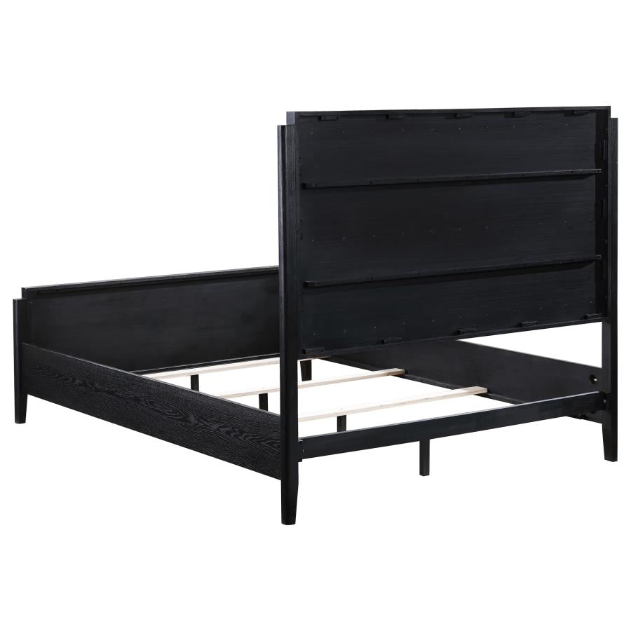 Brookmead 4-piece Queen Bedroom Set Black - 224711Q-S4