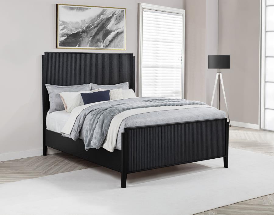 Brookmead Wood Queen Panel Bed Black - 224711Q
