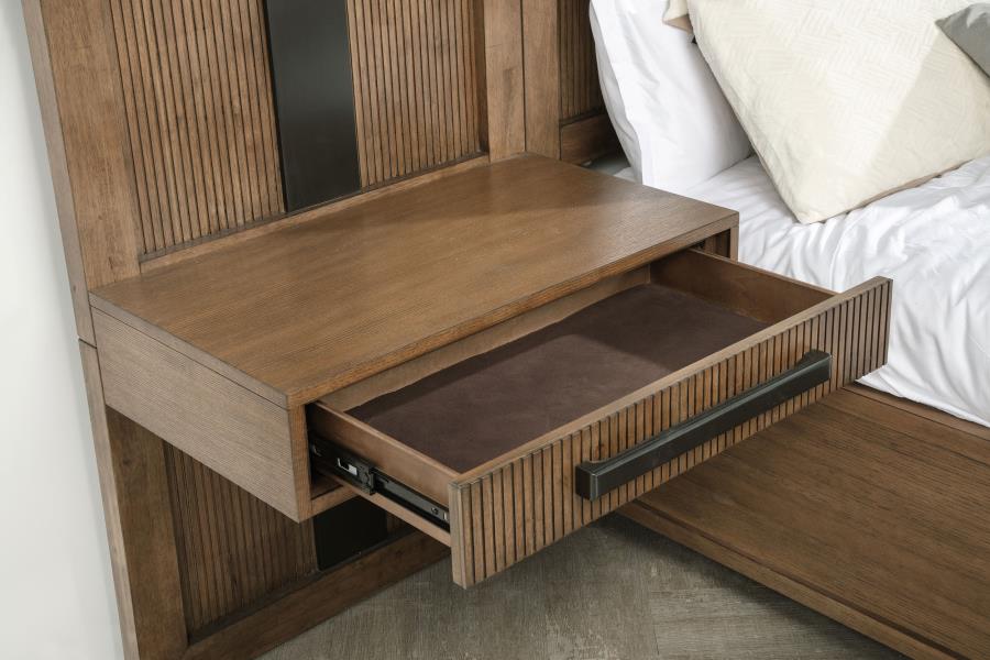 Terrace 5-piece Queen Panel Bedroom Set Ash Brown - 224900Q-S5P