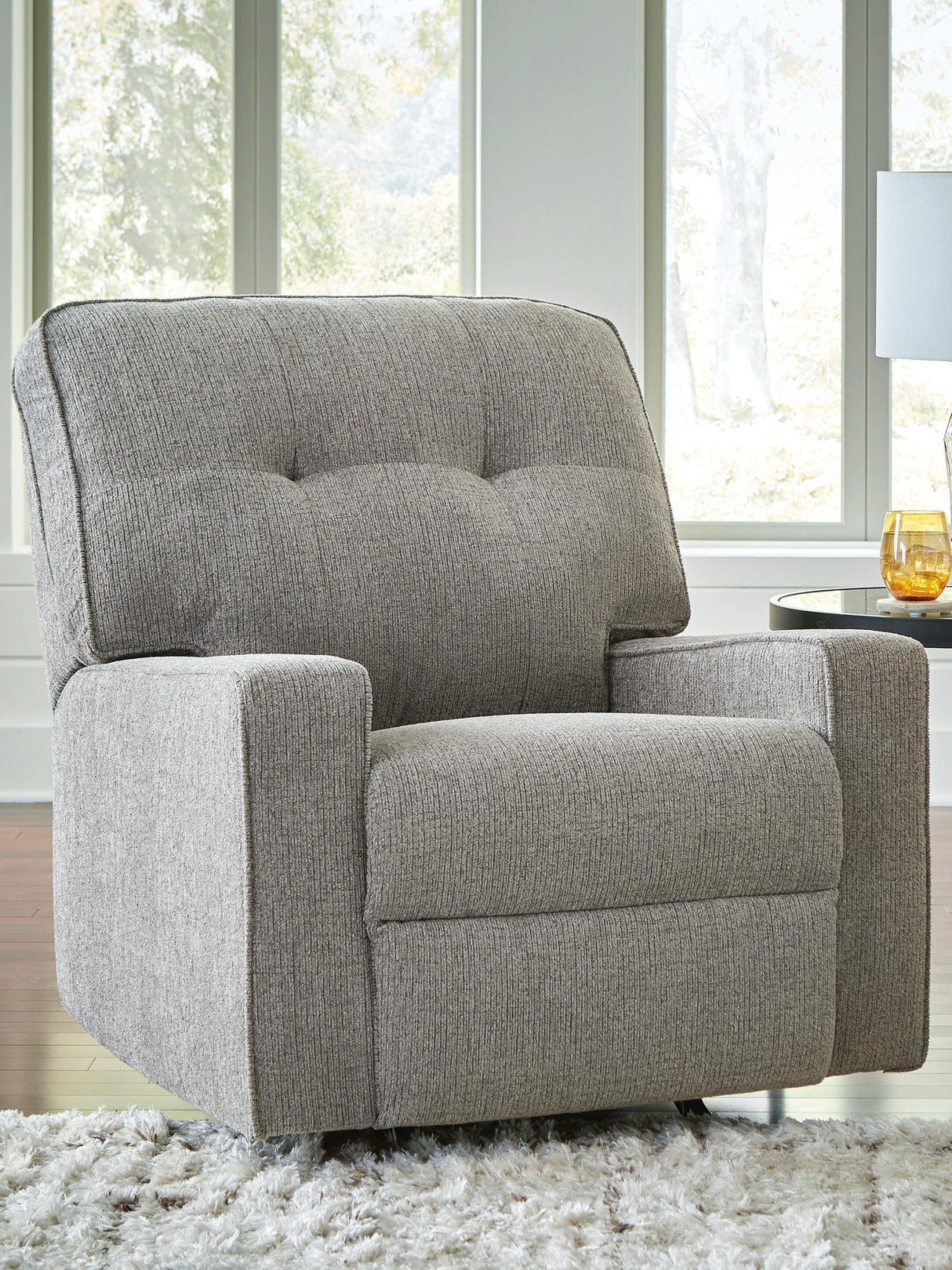 Larimer Recliner - PC2920425