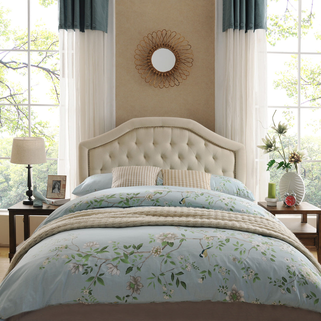Queen & Full Size Headboard With Diamond Tufting And Nailhead Trim - Beige
