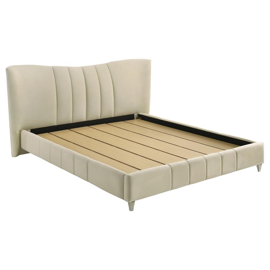 Evelyn Upholstered Eastern King Panel Platform Bed Ivory - 315956KE