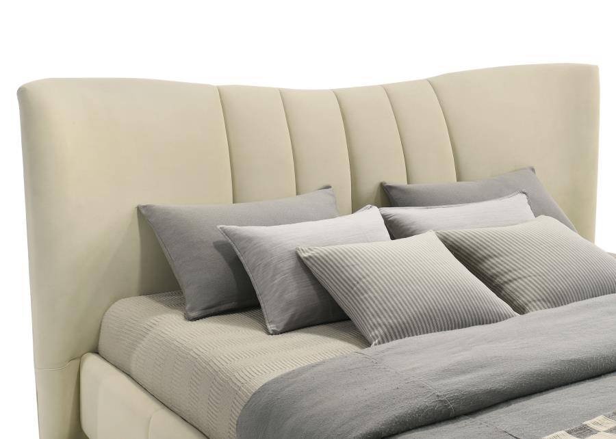 Evelyn Upholstered Eastern King Panel Platform Bed Ivory - 315956KE
