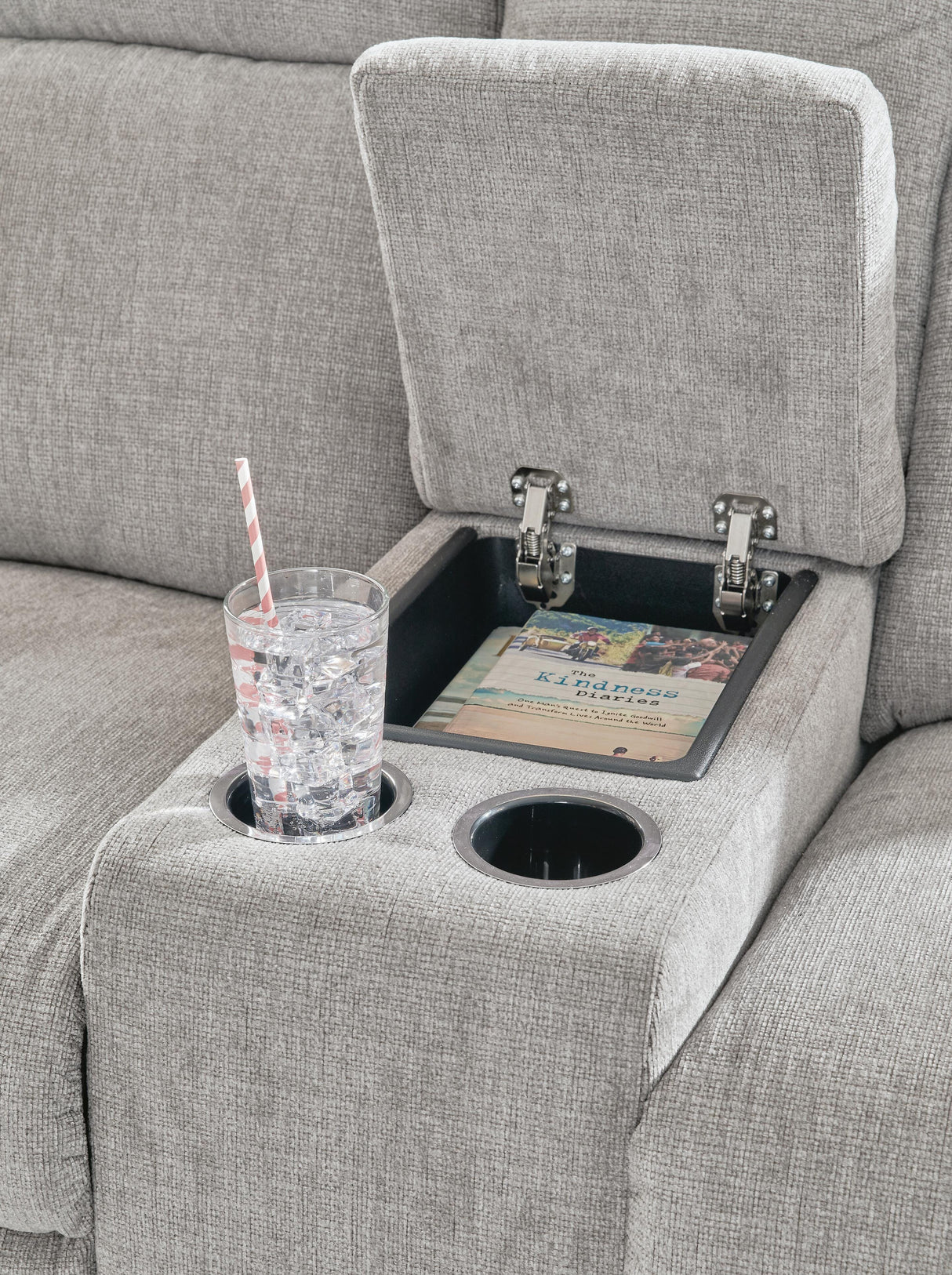 Barnsana Power Reclining Loveseat with Console - 3320196