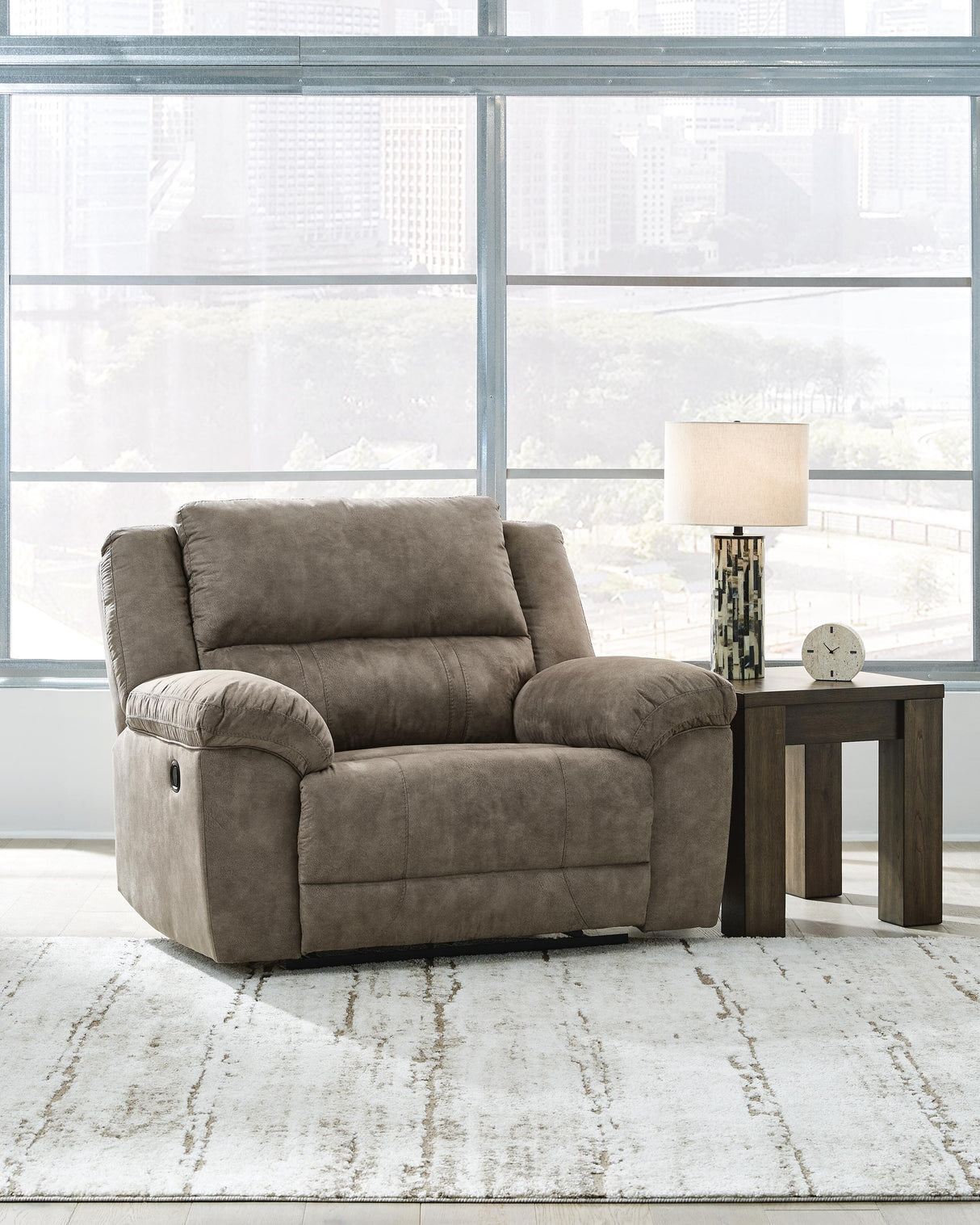 Laresview Reclining Sofa and Oversized Recliner - 37203U3