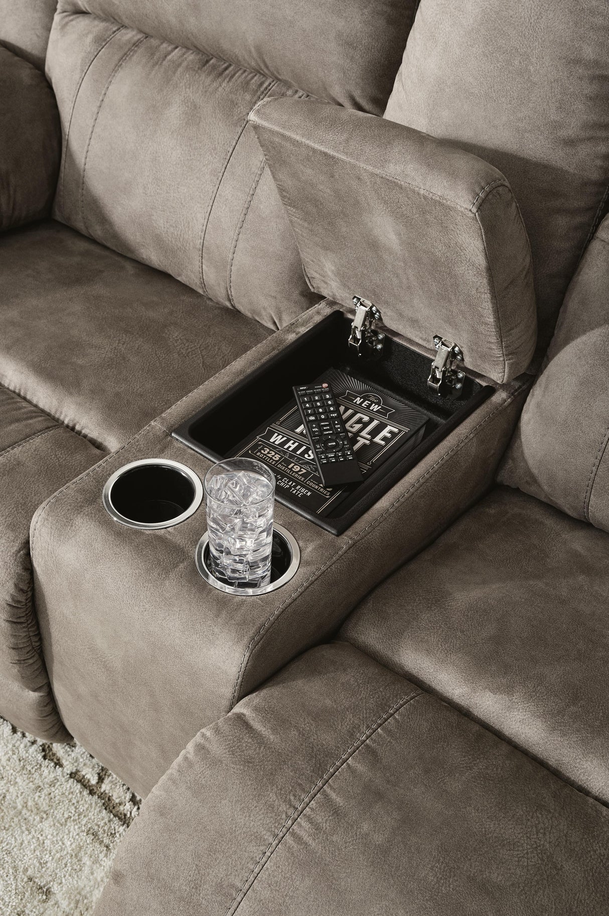 Laresview Reclining Loveseat with Console - 3720394
