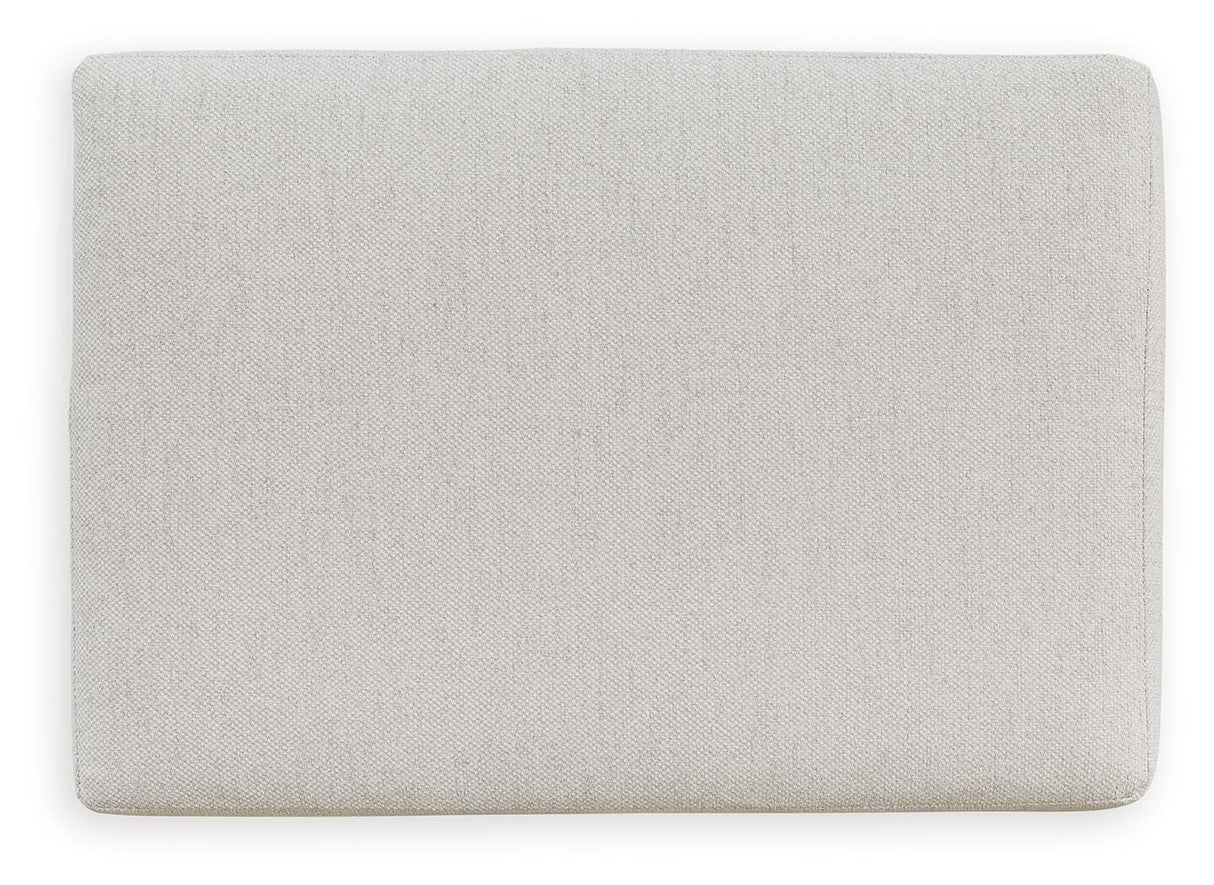 Maitelynn Ottoman - 4820214