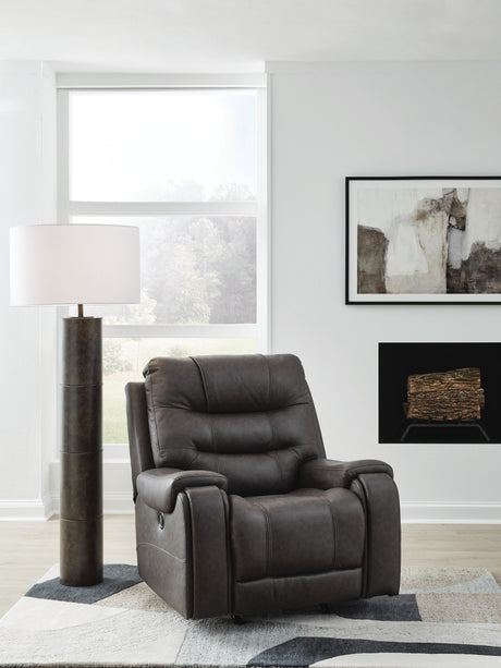 Femley Recliner - PC5330625