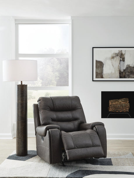 Femley Recliner - PC5330625