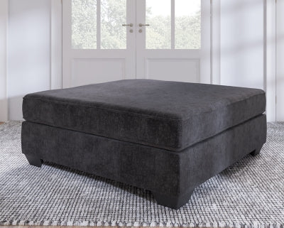 Lavernett Oversized Accent Ottoman - 5960308