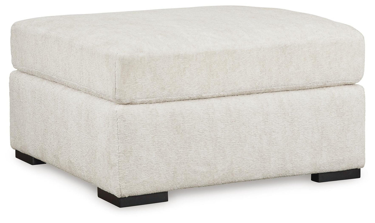 Chessington 3-Piece Sectional and Ottoman - 61904U3