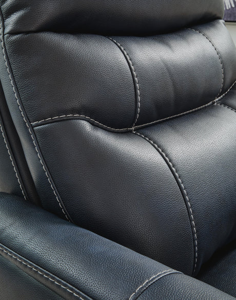 Strawbill Power Lift Recliner - 6391012
