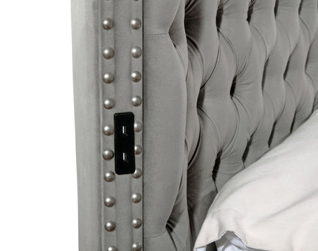 King 5 Piece Bedroom Set Made - Gray
