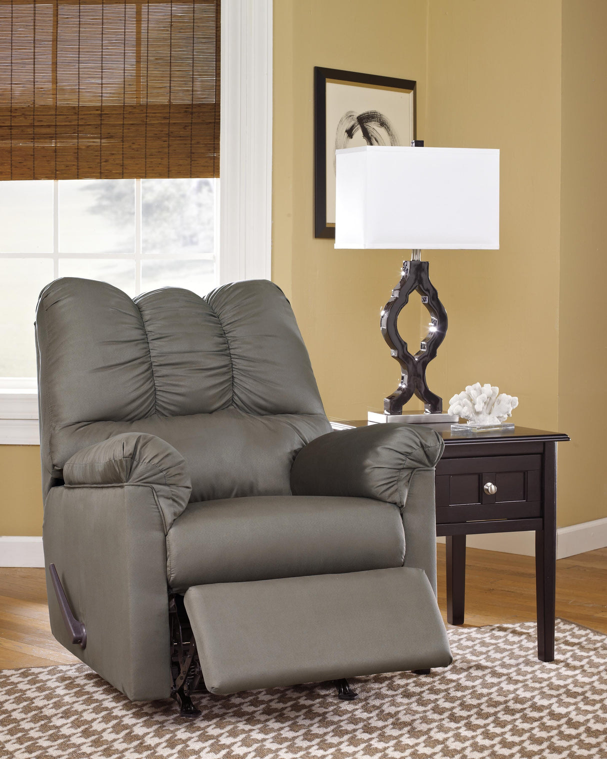 Darcy Sofa, Loveseat and Recliner - 75005U13