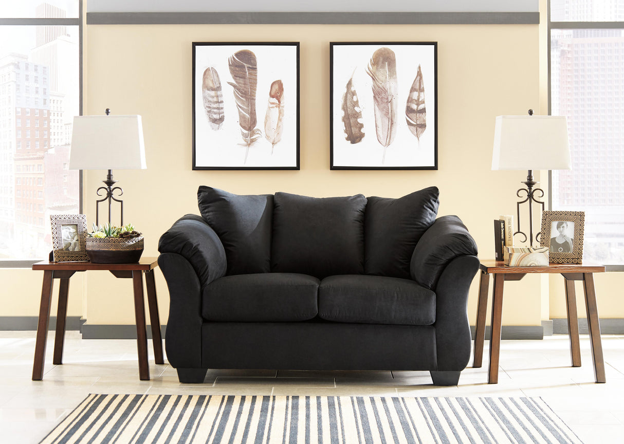 Darcy Loveseat - 7500835