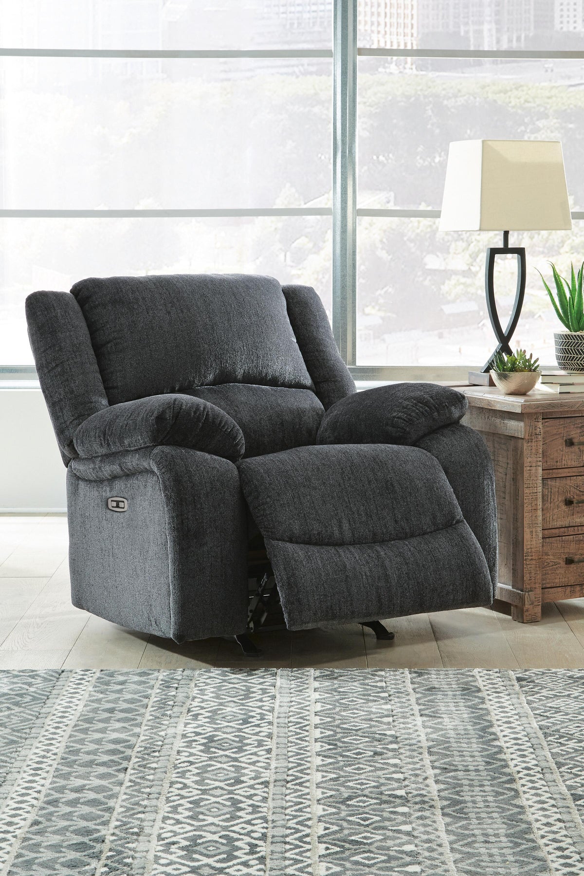 Draycoll Power Recliner - 7650498