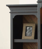1 Door Pier
