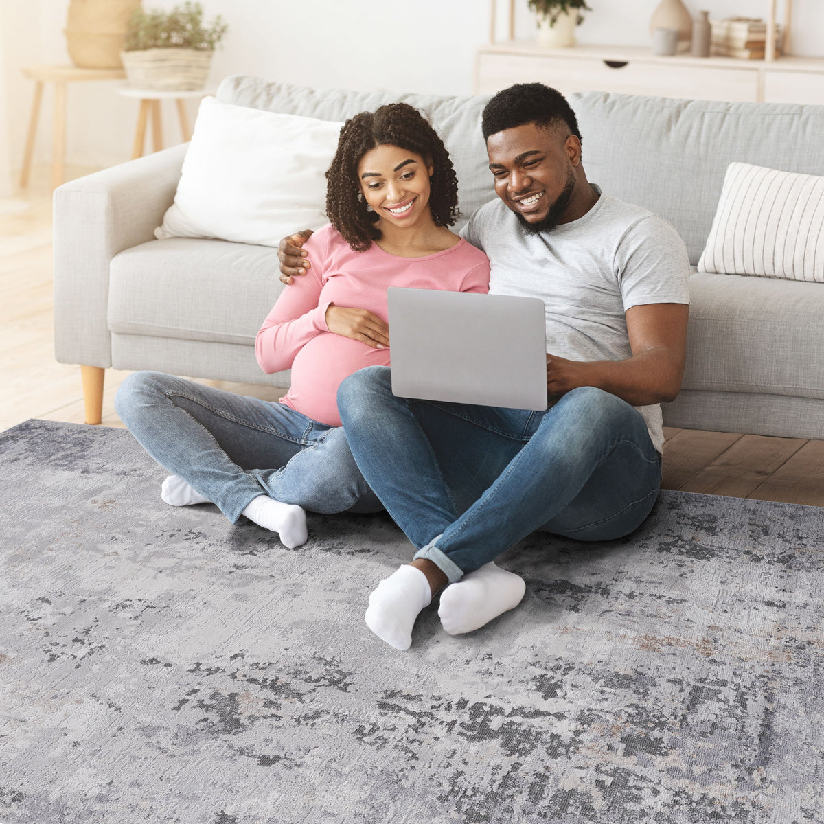 Marfi - 5' X 7' Abstract Area Rug - Ivory / Taupe
