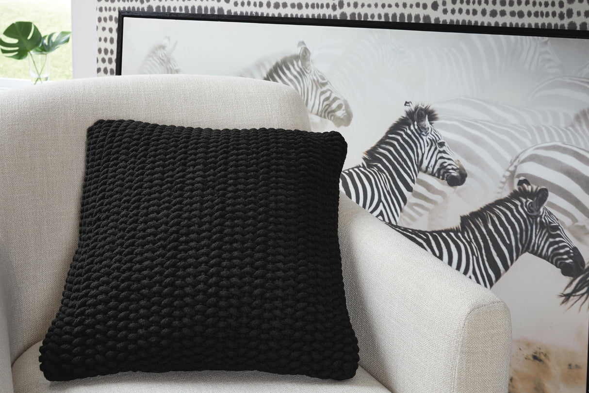Renemore Pillow - A1000475P