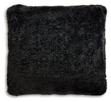 Gariland Pillow - A1000867P