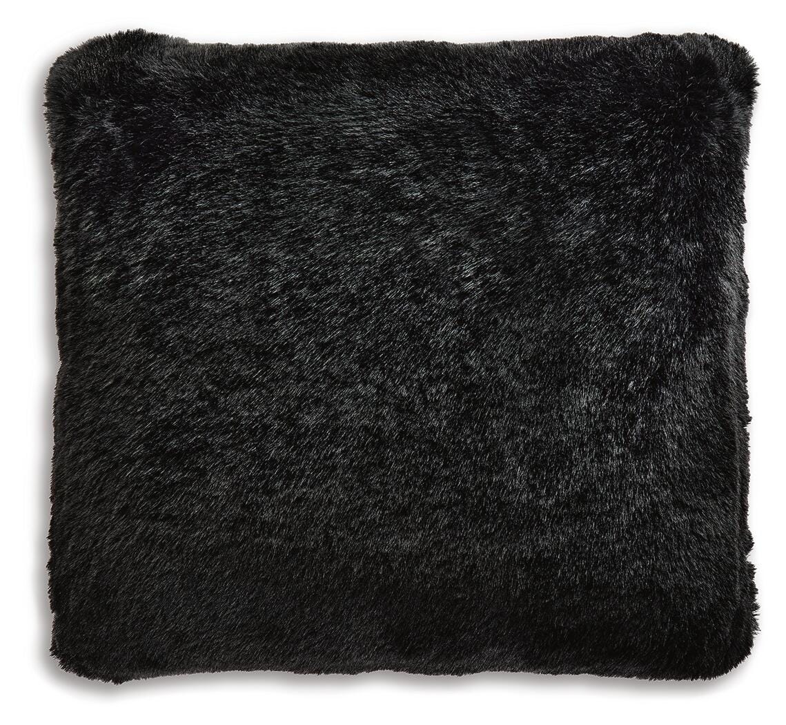 Gariland Pillow (Set of 4) - A1000867