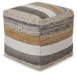 Josalind Pouf - A1000935