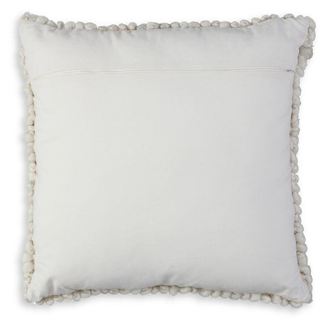 Aavie Pillow - A1000956P