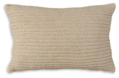 Abreyah Pillow - A1000957P