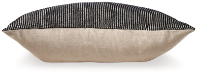 Edelmont Pillow - A1000962P