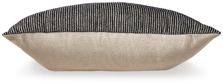 Edelmont Pillow - A1000962P